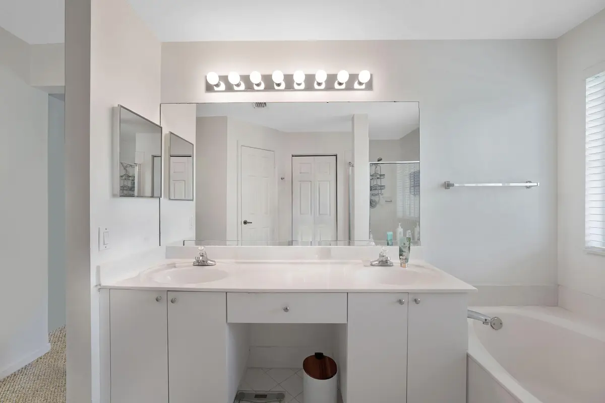 ABC04574 at 1457 BANYAN Way, Weston