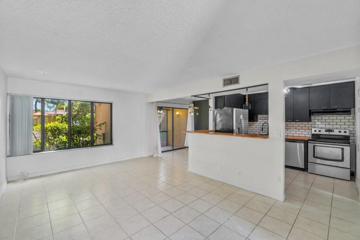 004-1149Northwest13thStreet-BocaRaton-FL at 1149 NW 13th Street 5, Boca Raton