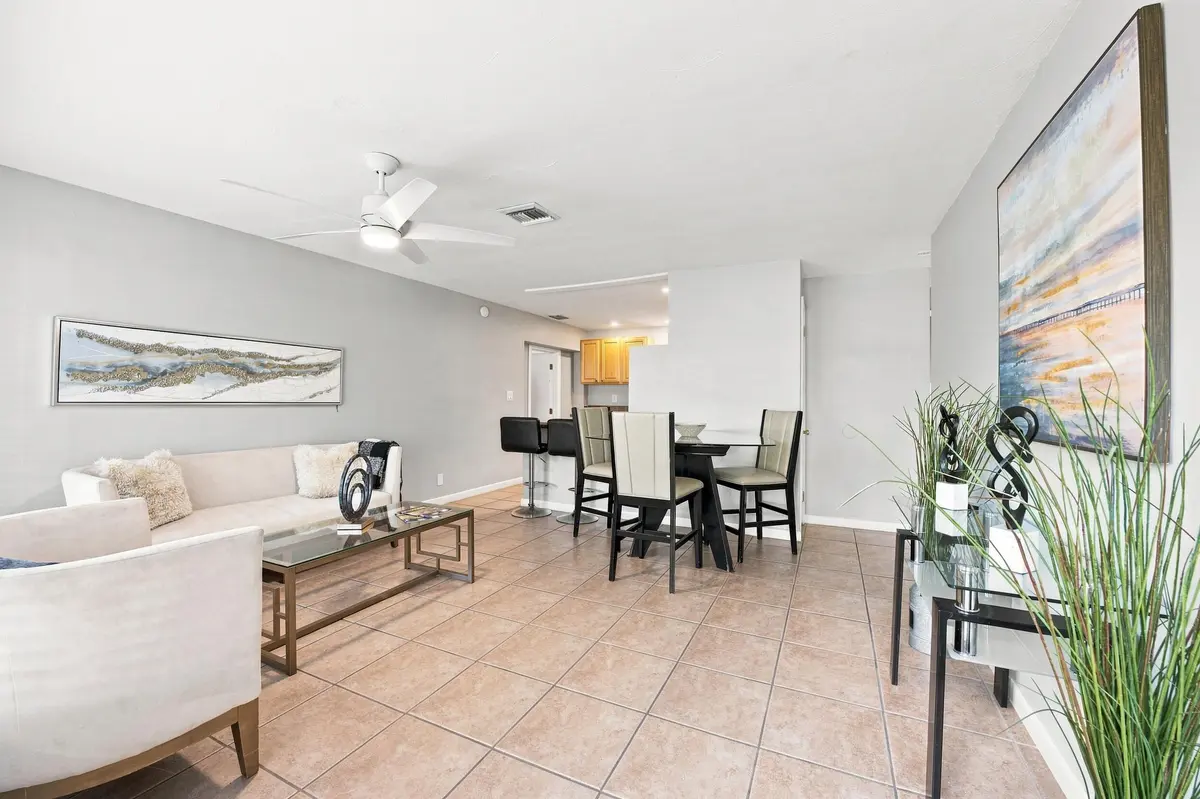 5__jjl8487 at 2610 NE 8th Avenue, Pompano Beach