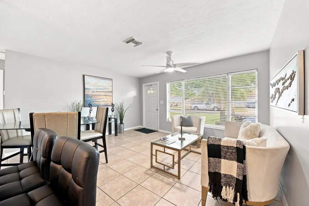 8__jjl8502 at 2610 NE 8th Avenue, Pompano Beach