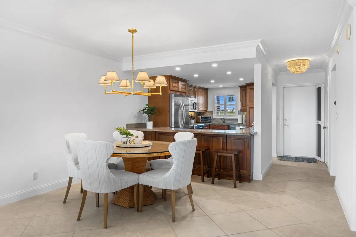 3-web-or-mls-A7R06549 at 511 BAYSHORE Drive 408, Fort Lauderdale