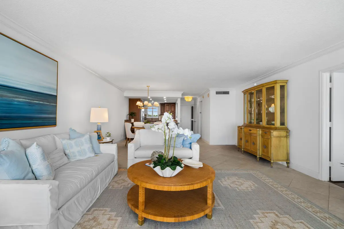 7-web-or-mls-A7R06584 at 511 BAYSHORE Drive 408, Fort Lauderdale