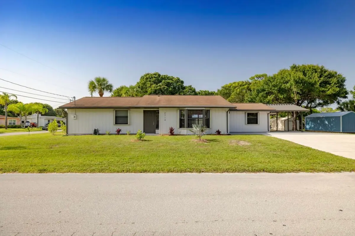Front of home at 2714 Rhode Island Avenue, Fort Pierce