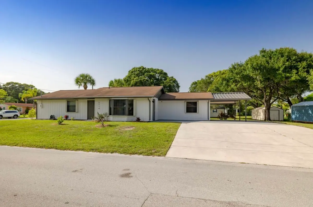 711C59EE-8756-4198-A51E-993EA655D0BA at 2714 Rhode Island Avenue, Fort Pierce