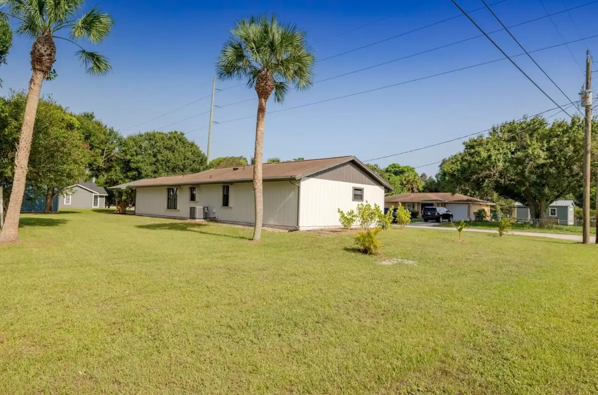 2D367D7D-0F8F-4FC7-8AA7-708296A90E0E at 2714 Rhode Island Avenue, Fort Pierce