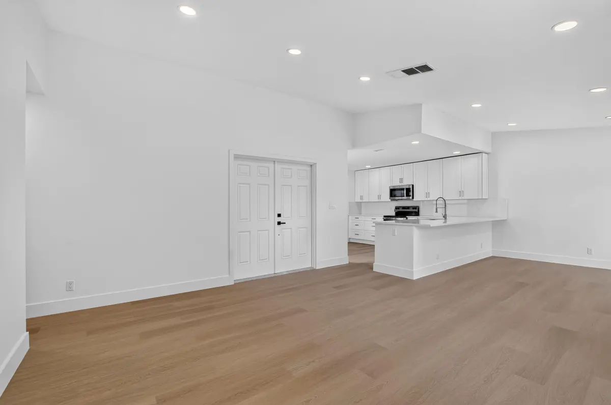 8-web-or-mls-DSC_6016 at 386 NW 40th Terrace, Deerfield Beach