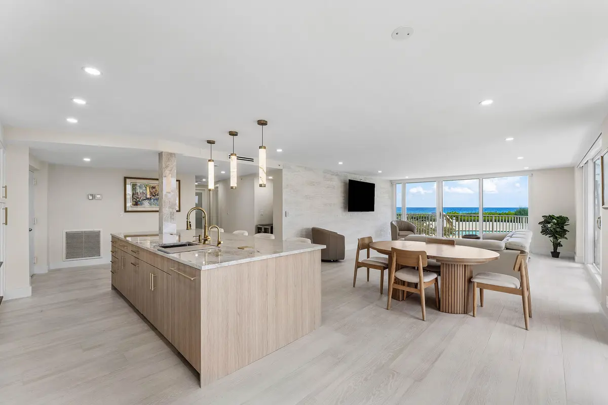 great room at 3360 S OCEAN Boulevard 2 G I, Palm Beach