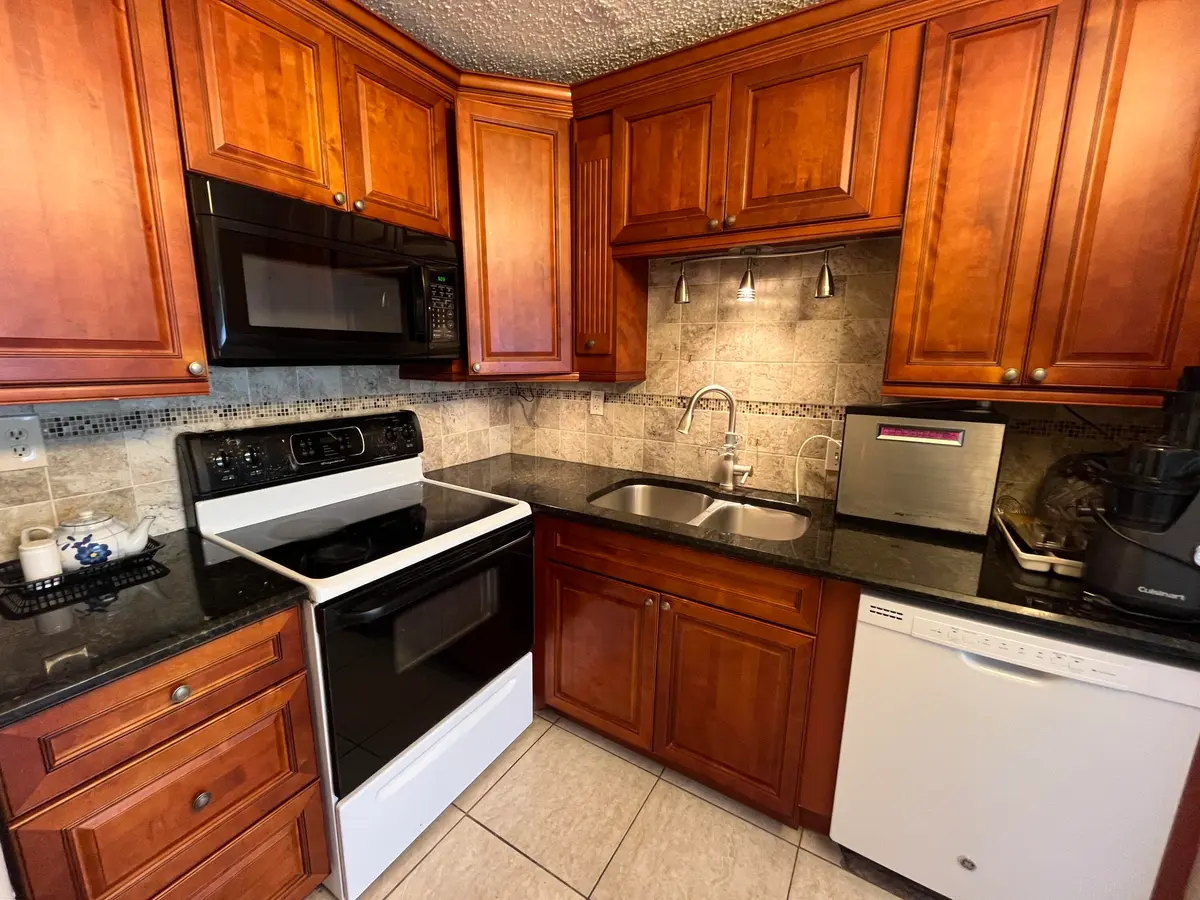Kitchen at 7 FLANDERS A, Delray Beach
