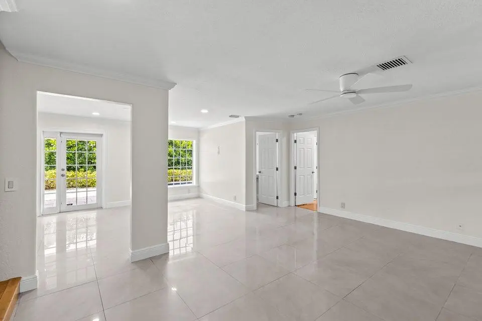 PineTree 3 at 4610 Pine Tree Drive, Delray Beach