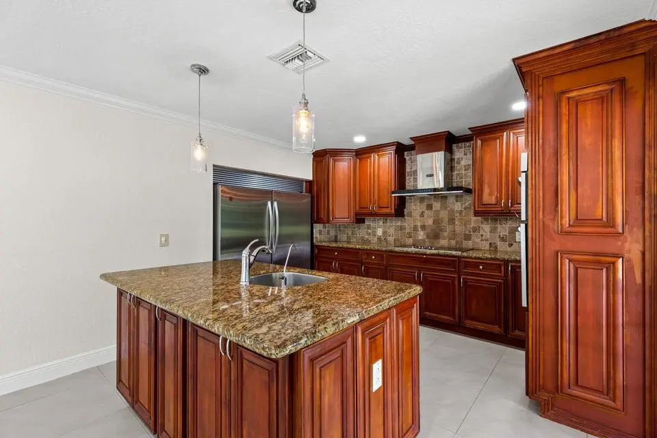 PineTree 6 at 4610 Pine Tree Drive, Delray Beach