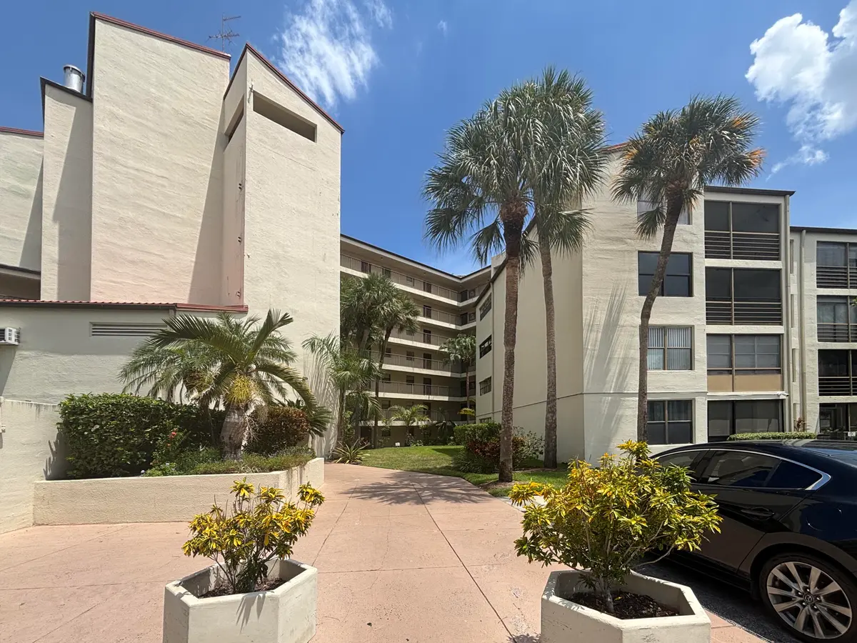 Building at 2306 S Cypress Bend Drive 420, Pompano Beach
