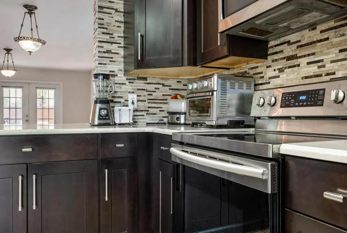 Kitchen Pic 3 at 940 SW 96TH Avenue, Pembroke Pines