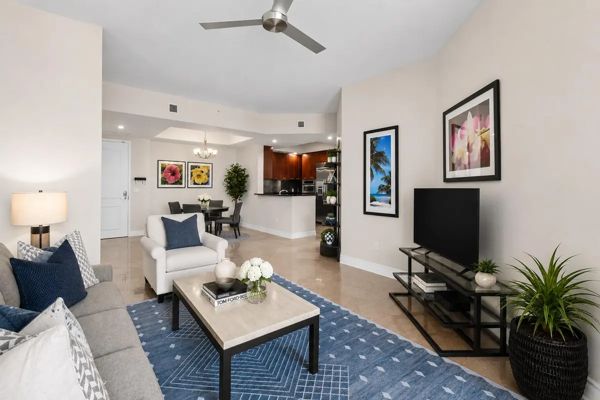 Living Room w/ Vaulted Ceilings at 701 S OLIVE Avenue 1817, West Palm Beach