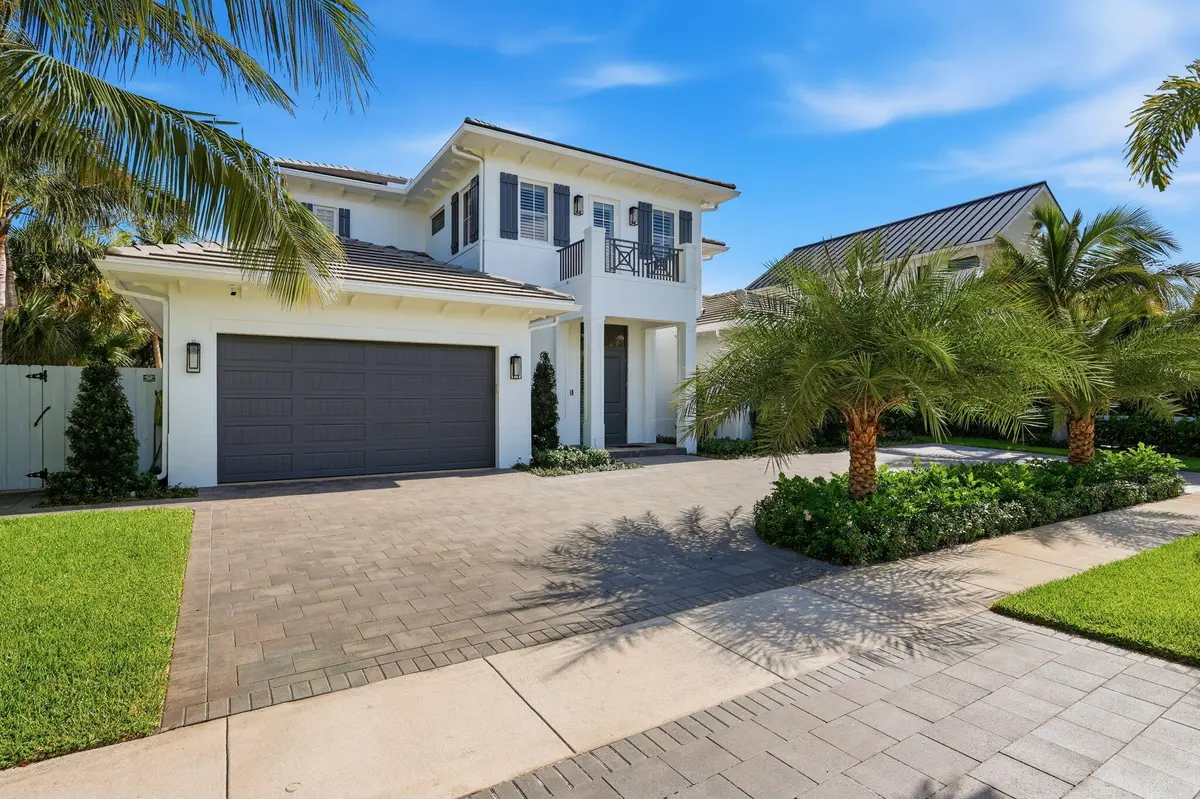3-web-or-mls-001_0E2A9749 at 464 NE 8TH Street, Boca Raton