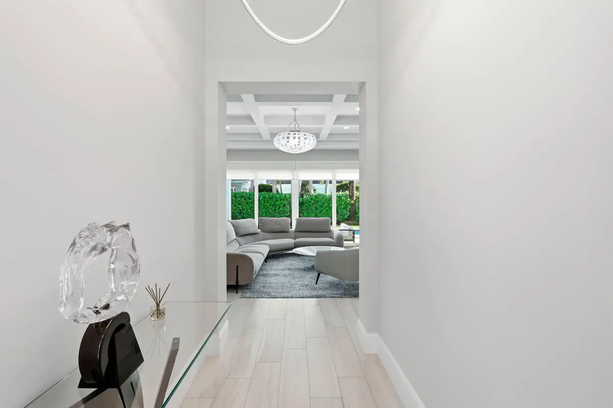 8-web-or-mls-006_0E2A9764 at 464 NE 8TH Street, Boca Raton