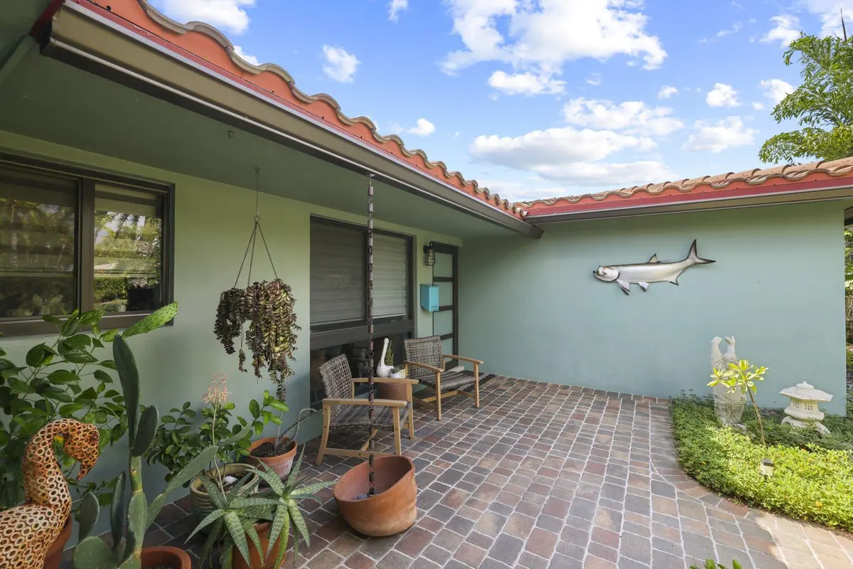 2332 NE 17th Ter - 9.jpg-SMALL at 2332 NE 17th Terrace, Wilton Manors