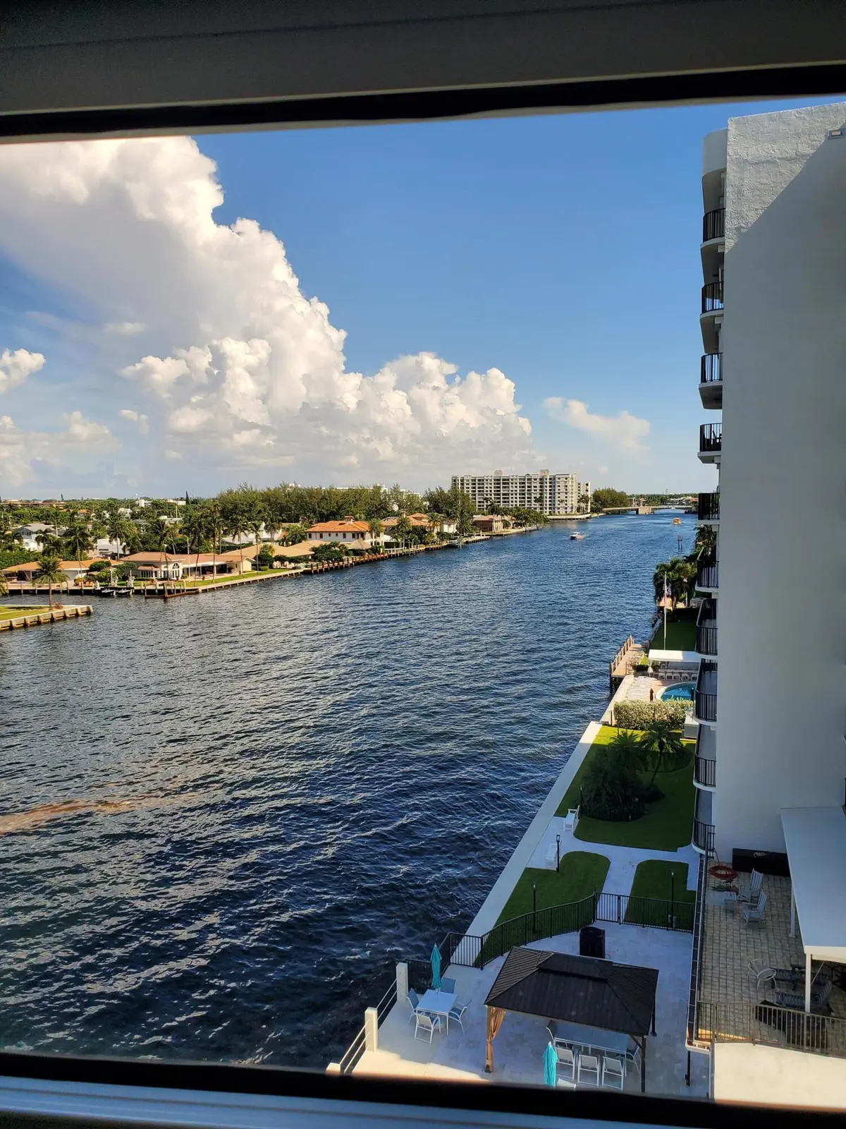 dining room view at 615 N RIVERSIDE Drive 706, Pompano Beach