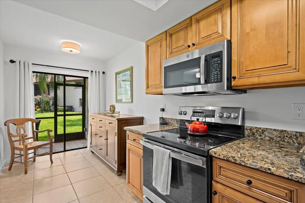 Kitchen at 12660 Shoreline Drive 1A, Wellington