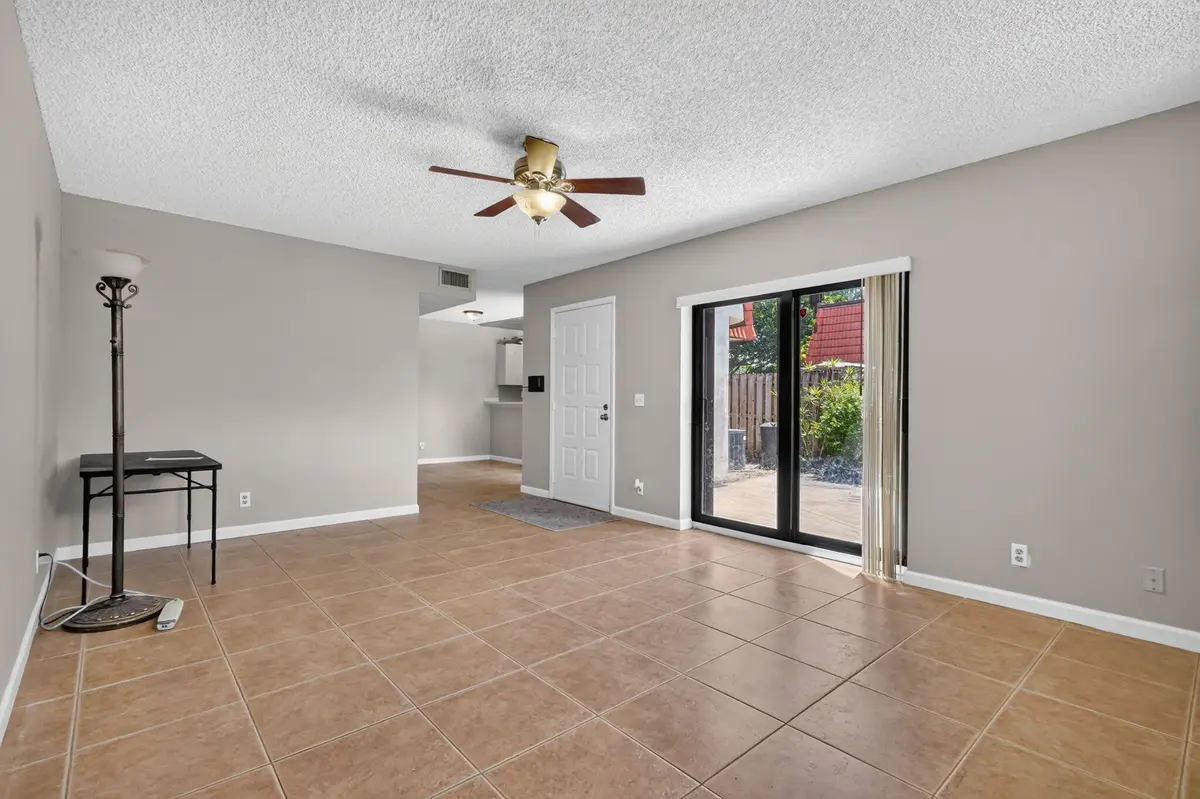 6-web-or-mls-_14A4187 at 3659 VICTORIA Drive, West Palm Beach