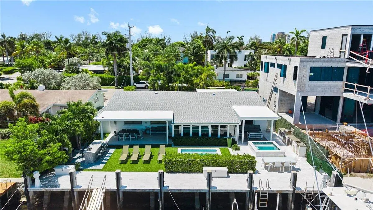 02-DJI_20260827140047_0975_D at 1322 CORDOVA Road, Fort Lauderdale