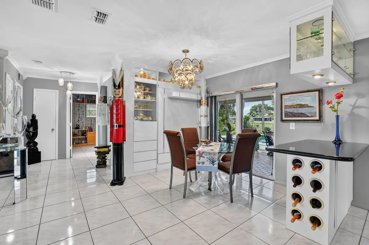 11078 din 1 at 11078 Delta Circle, Boca Raton