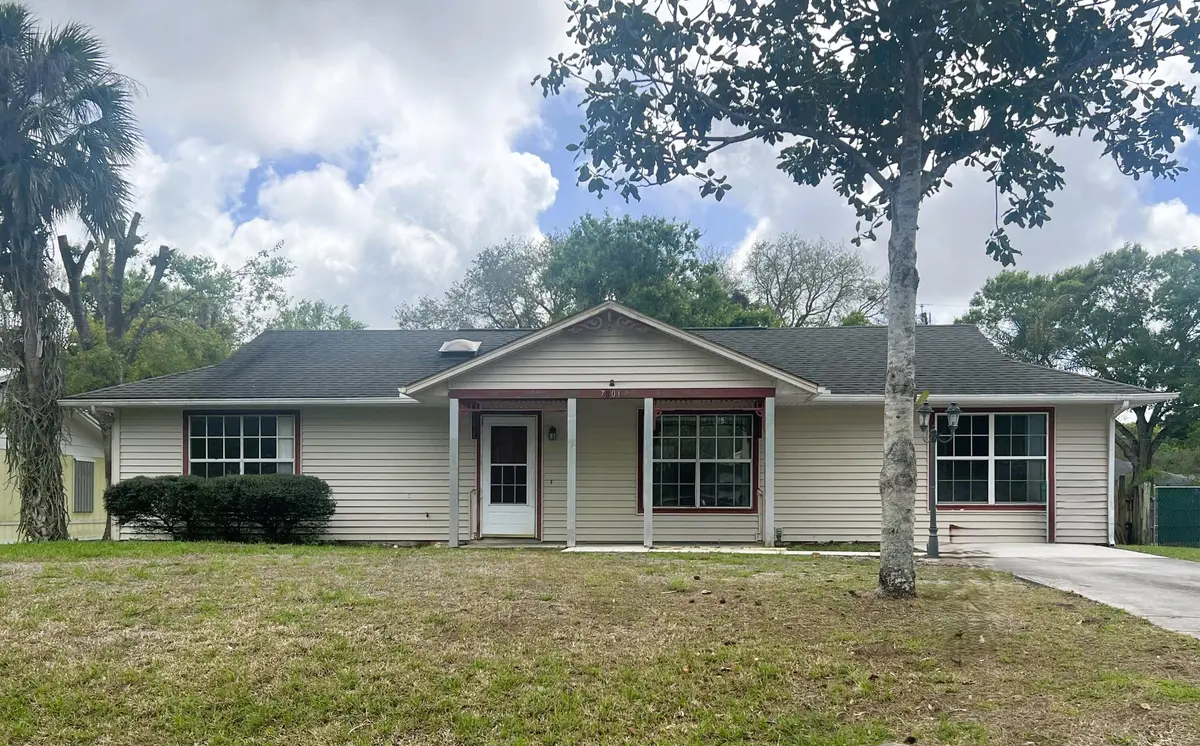 Front at 7801 SAN CARLOS Drive, Fort Pierce