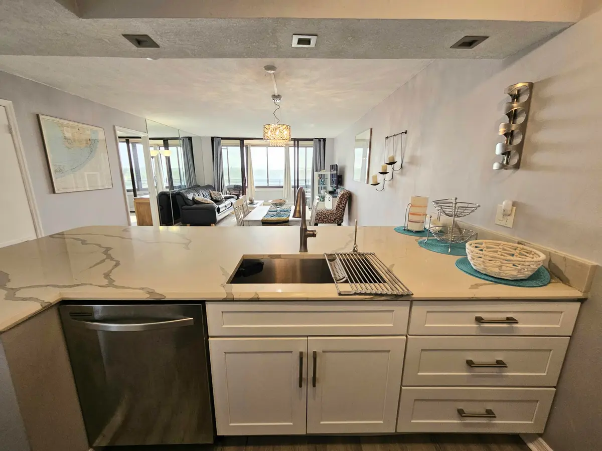 1357 NE Ocean Boulevard 411, Stuart, FL – photo 4