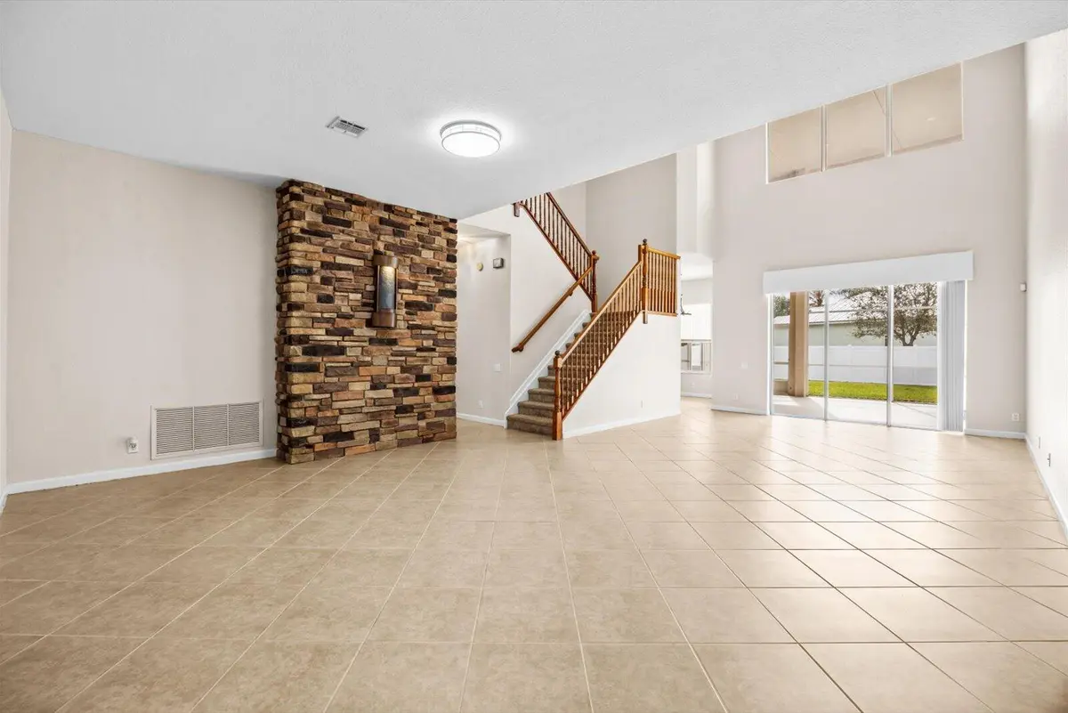 Dining/ Living at 206 NW Magnolia Lakes Boulevard, Port St. Lucie