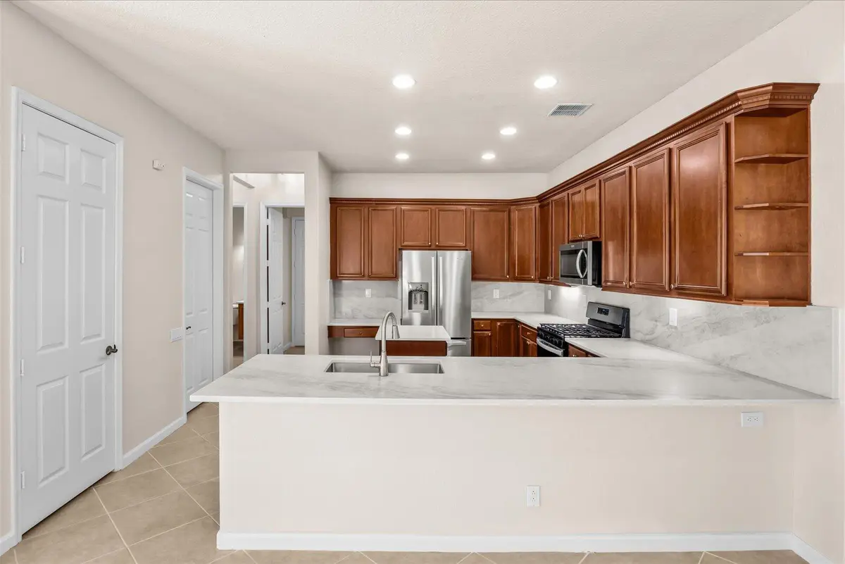Kitchen at 206 NW Magnolia Lakes Boulevard, Port St. Lucie