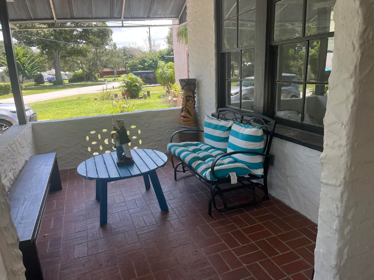 front porch at 2911 Fairway Drive, Fort Pierce