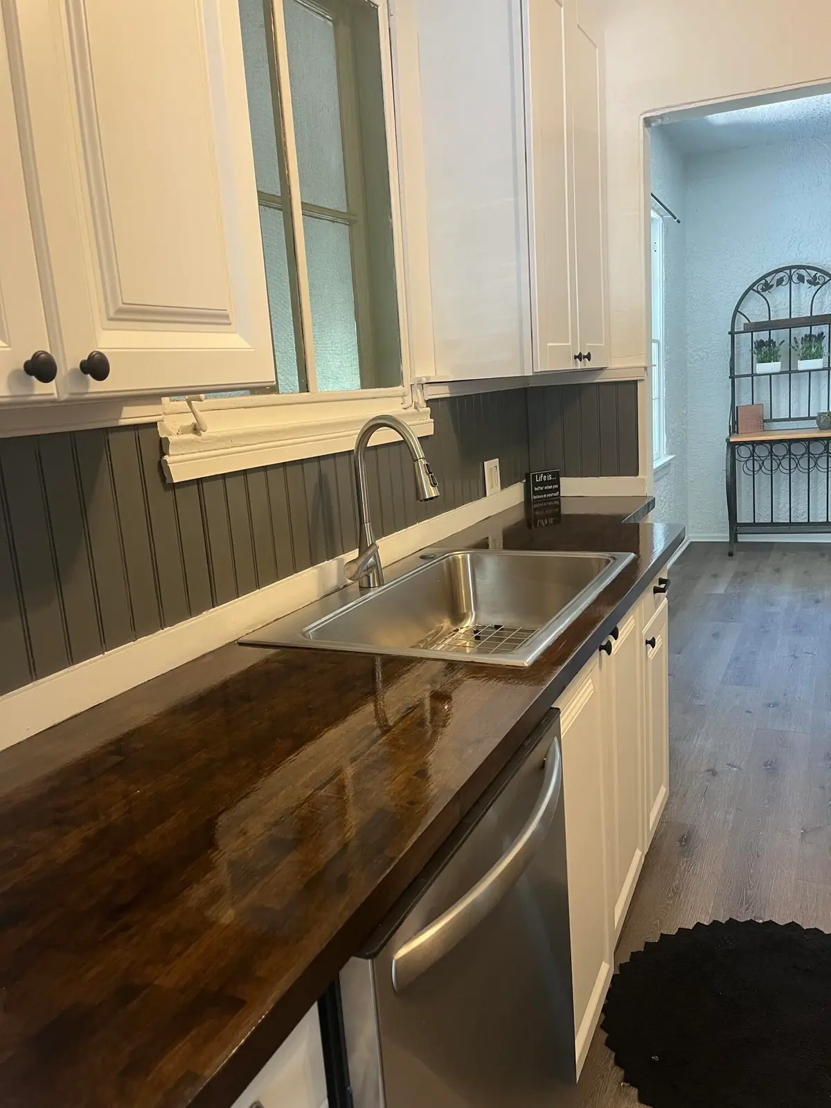 kitchen sink at 2911 Fairway Drive, Fort Pierce