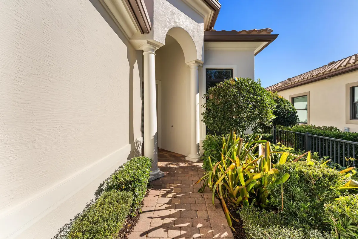 20260214210456580993000000-o at 241 SE Fascino Circle, Port St. Lucie