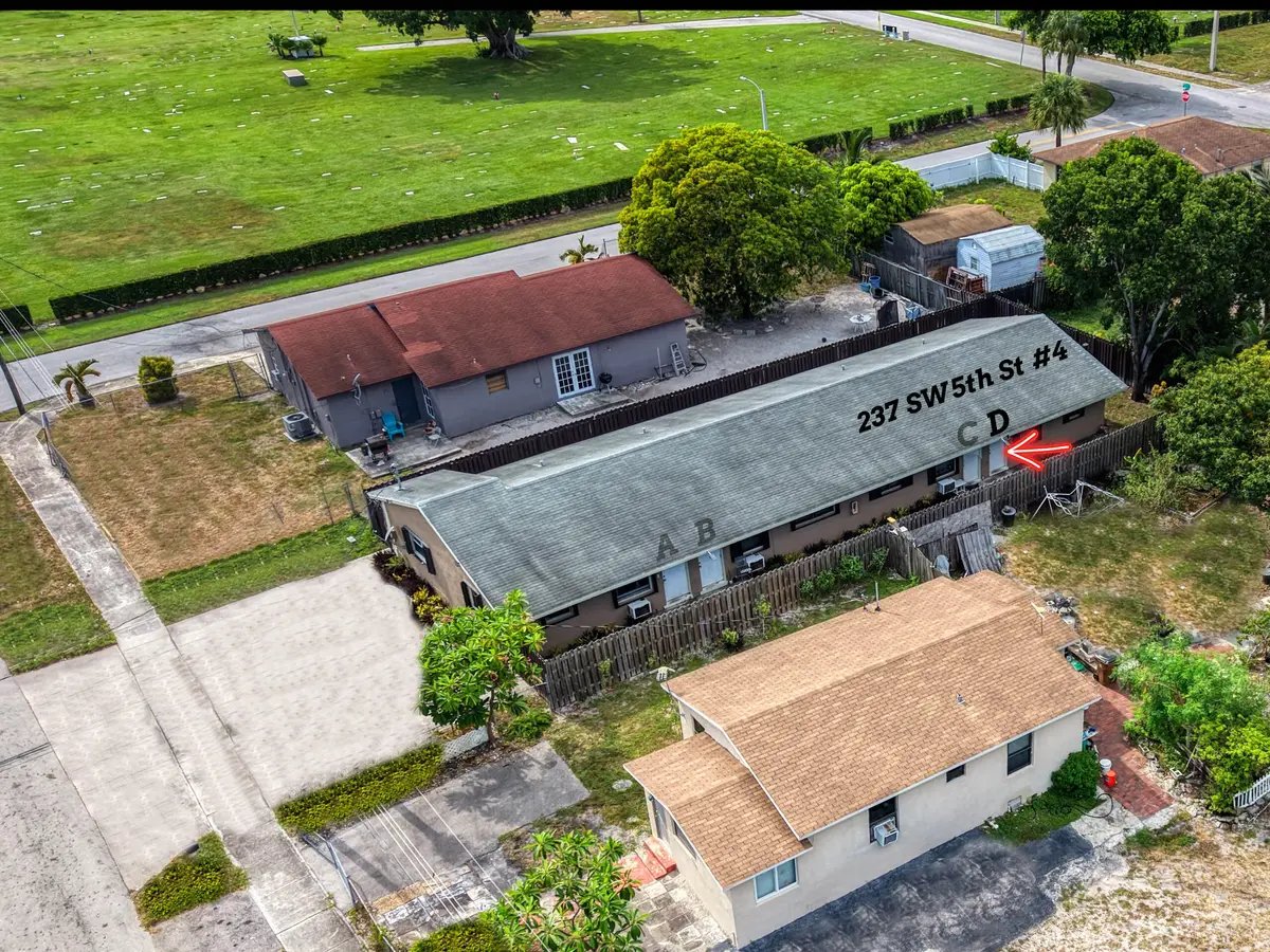 1 Exterior Front (3) at 237 SW 5th Street 4D, Deerfield Beach