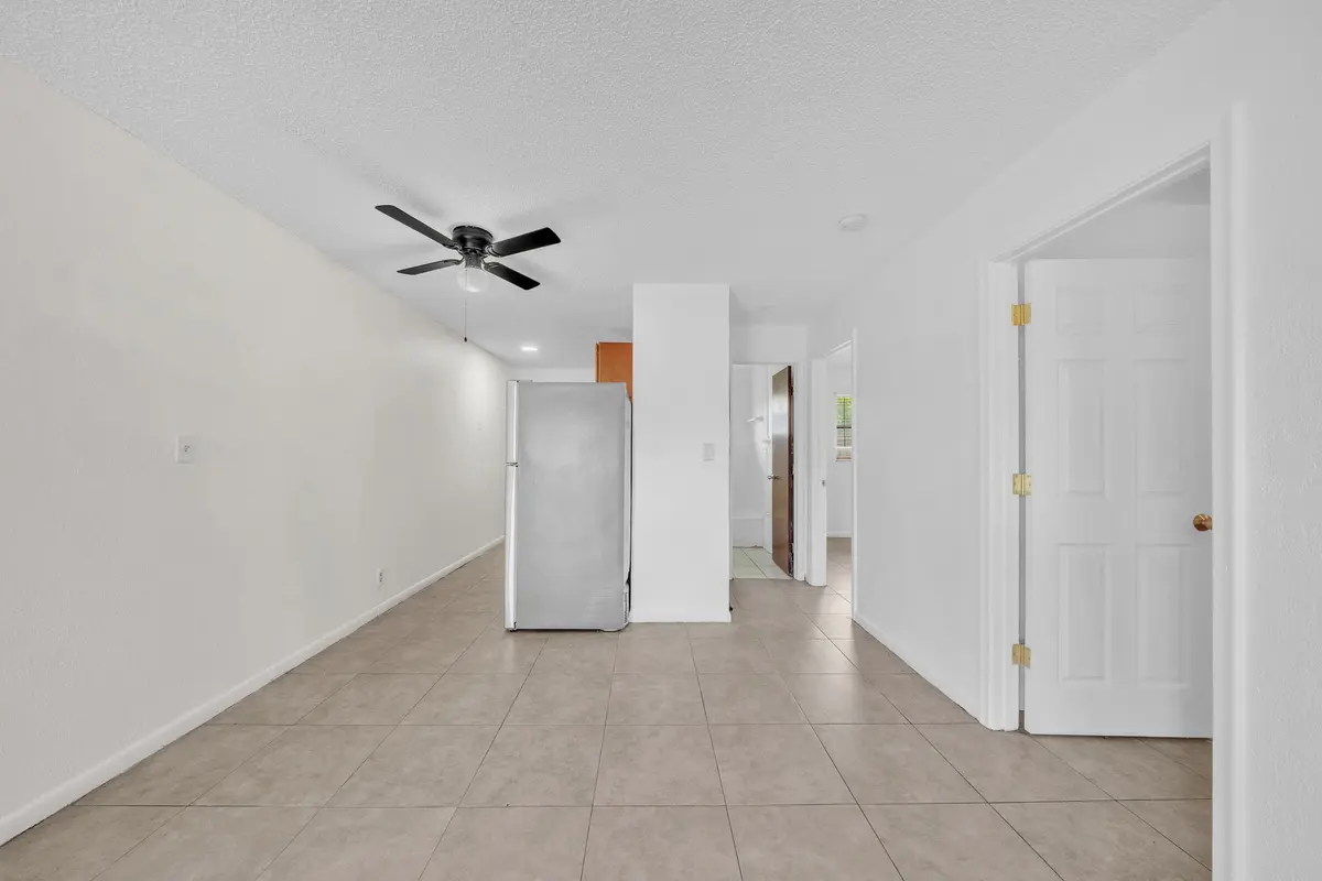 4 Dining Area at 237 SW 5th Street 4D, Deerfield Beach