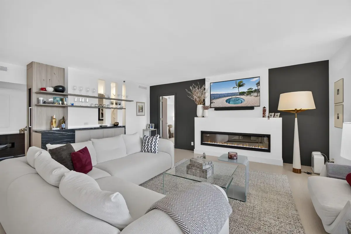 13-web-or-mls-5D1A1951 at 100 Lakeshore Drive 1654, North Palm Beach