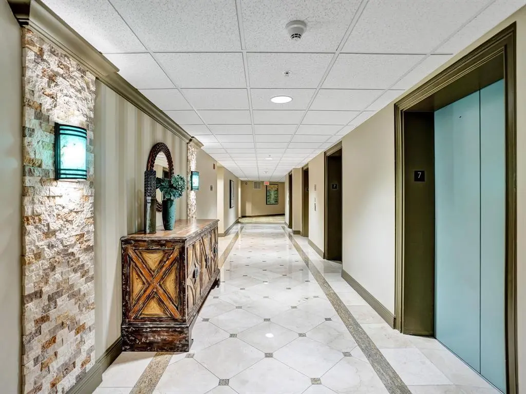 TIDES HALLWAY at 3020 NE 32nd Avenue 910, Fort Lauderdale