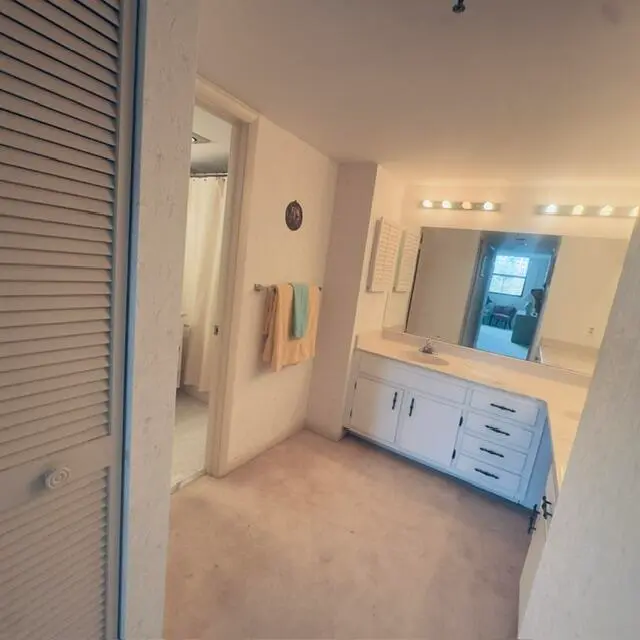 Primary Dressing Area at 2900 NE 14th Street Causeway 403, Pompano Beach