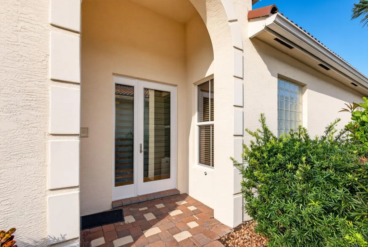 6-web-or-mls-8GkWs at 206 ISLE VERDE Way, Palm Beach Gardens