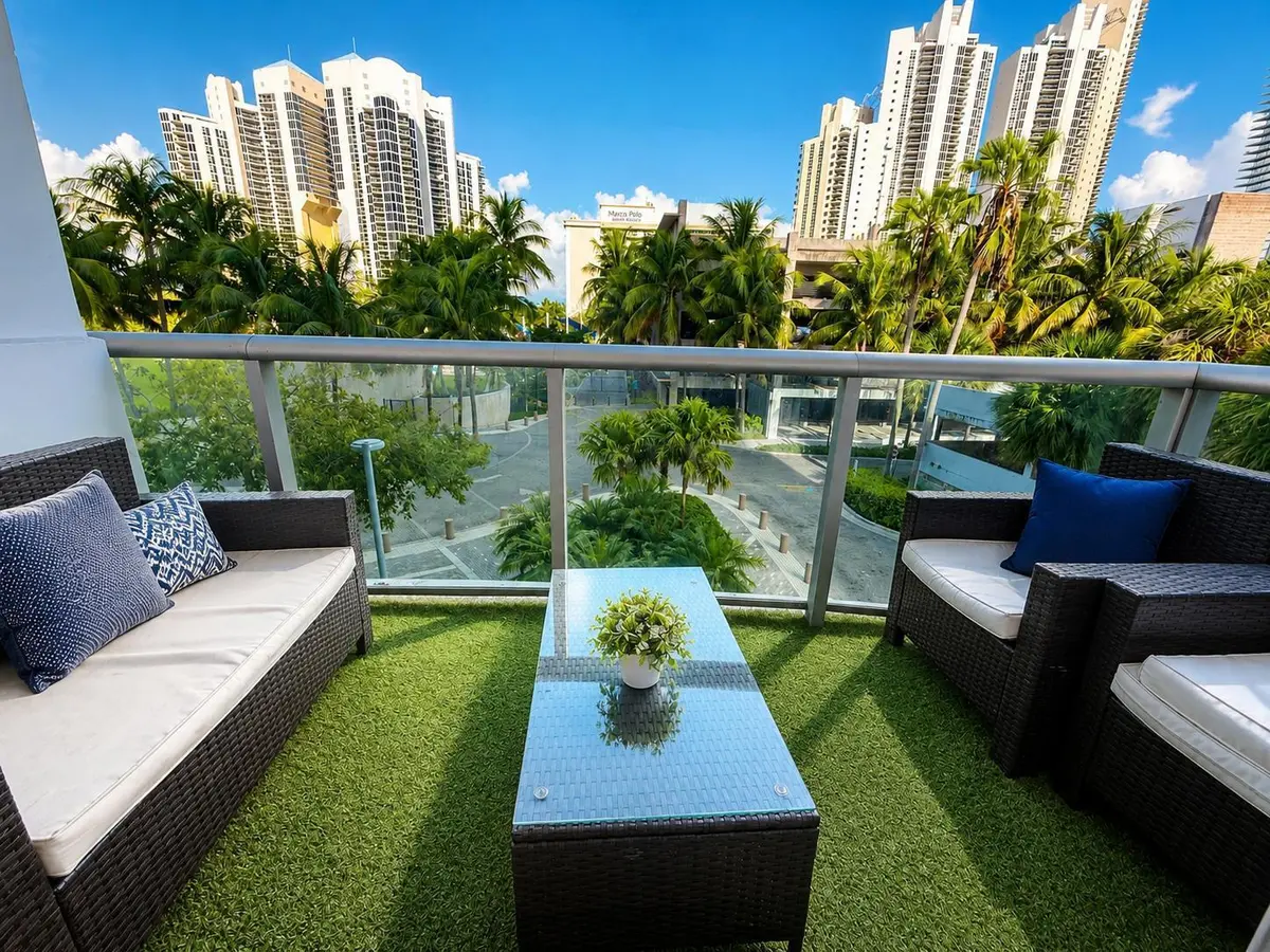 m 1 at 19370 Collins Avenue 301, Sunny Isles Beach