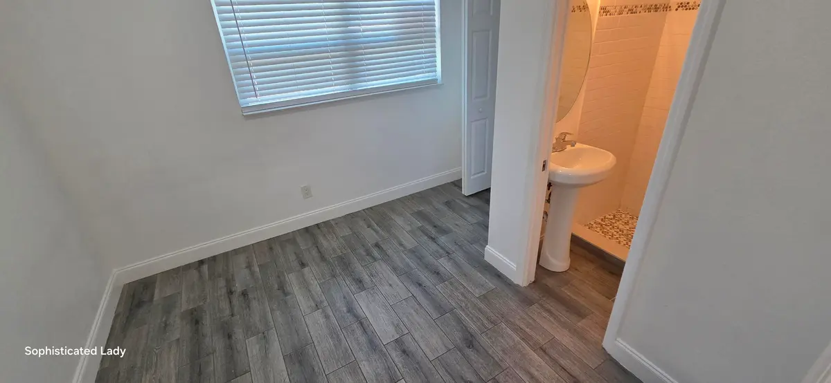 Master BD at 633 11TH Street, West Palm Beach