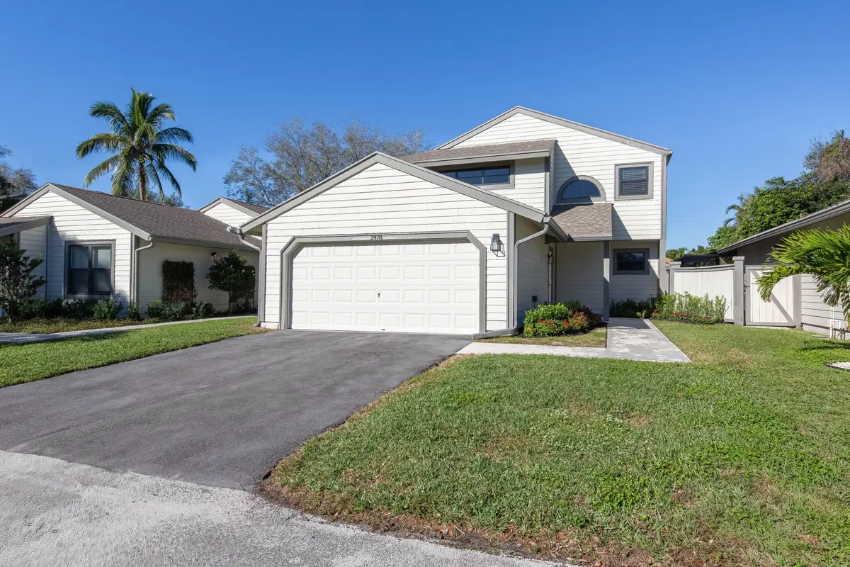 Your "Home Away from Home" at 2478 Bedford Mews Drive, Wellington