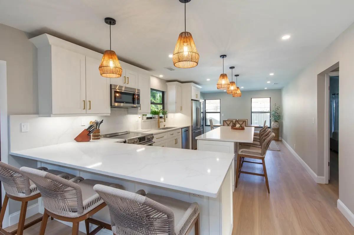 Open Concept Kitchen! at 2478 Bedford Mews Drive, Wellington