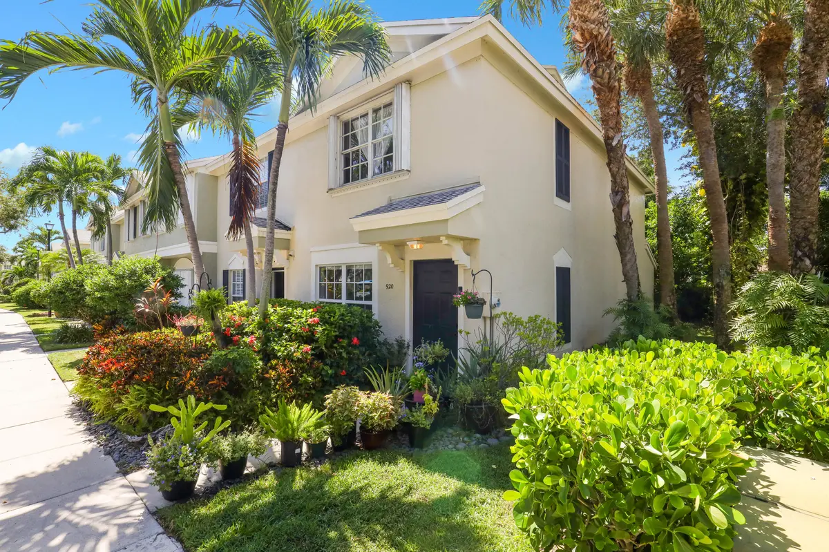 Corner Unit Townhome at 920 Kokomo Key Lane, Delray Beach