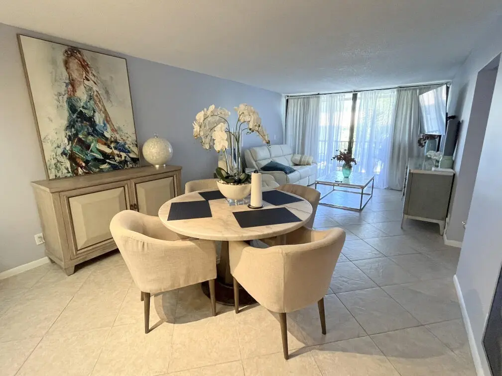 1 Royal Palm Way 305 001 at 1 Royal Palm Way 3050, Boca Raton
