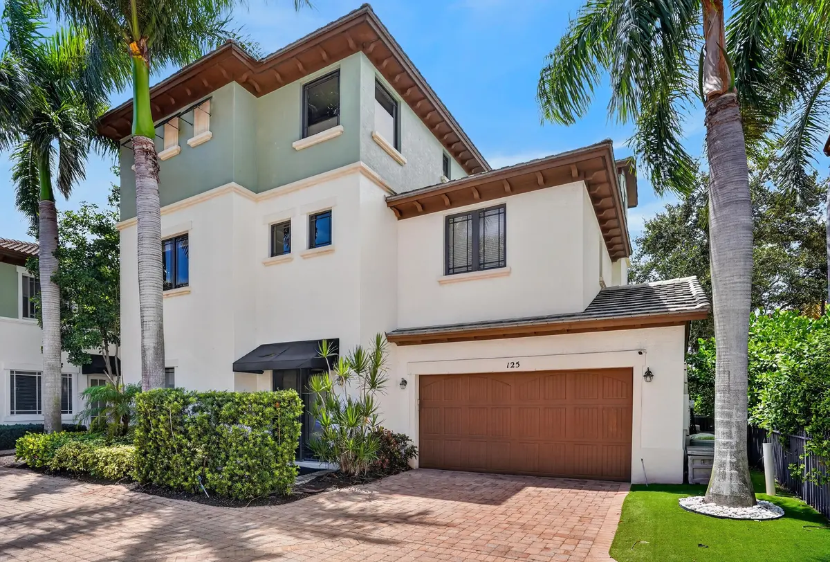 DSC07930 at 125 NW GARDENER Street, Boca Raton