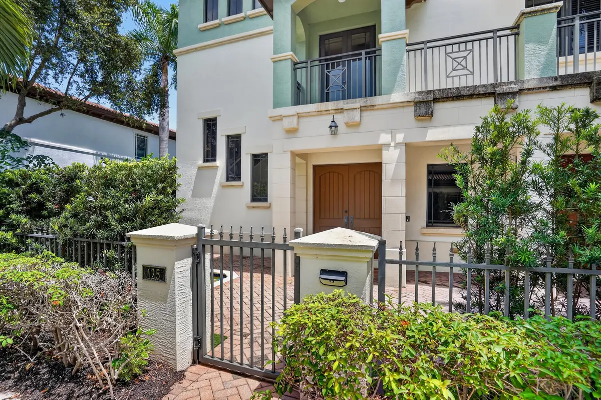 DSC07942 at 125 NW GARDENER Street, Boca Raton