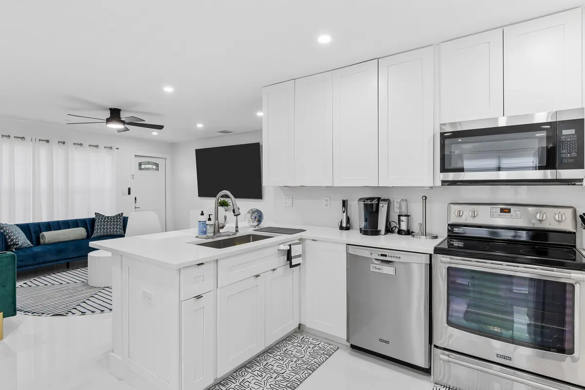 6F9A5782 at 1621 NE 1ST Avenue, Pompano Beach