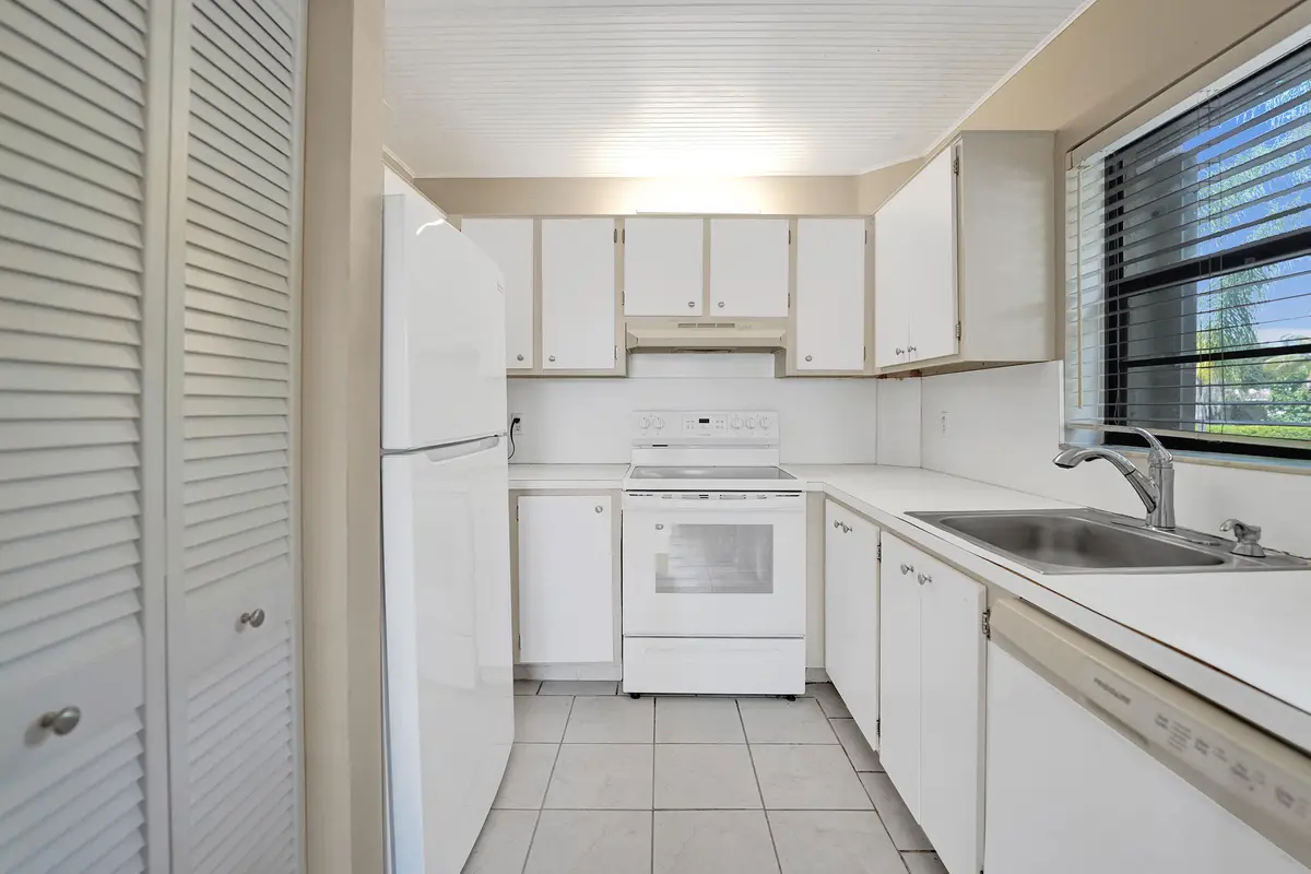 DSC06167 at 200 Jacaranda Country Club Drive 1b, Plantation