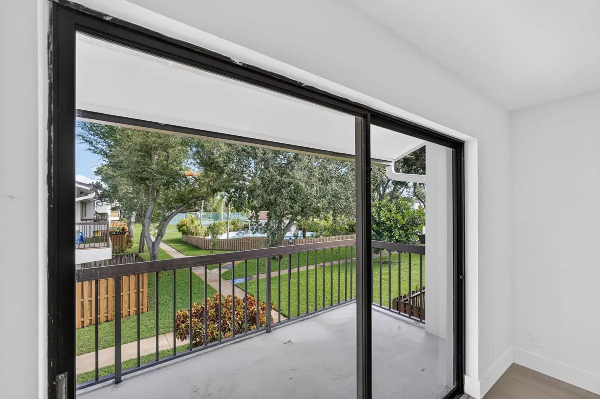 Balcony at 3404 Gardens E Drive 21B, Palm Beach Gardens