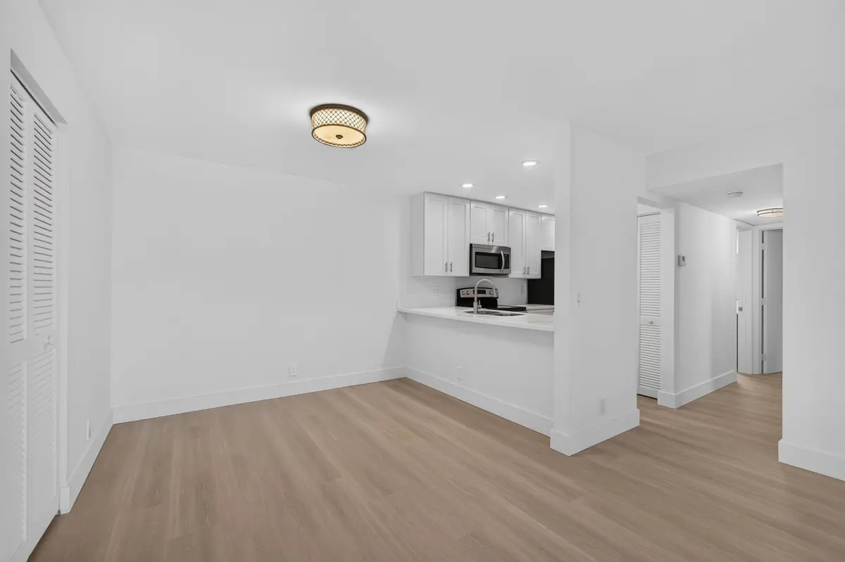 Kitchen at 3404 Gardens E Drive 21B, Palm Beach Gardens